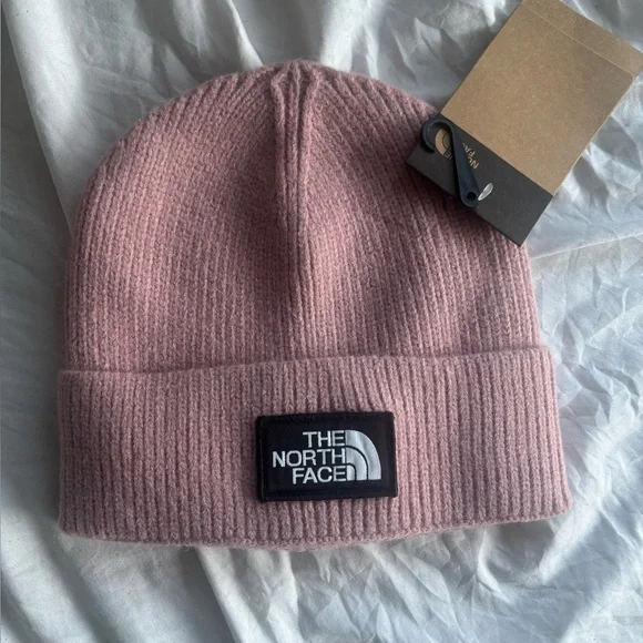 The North Face Blush Rose Pink Beanie Brand New - Picture 1 of 1